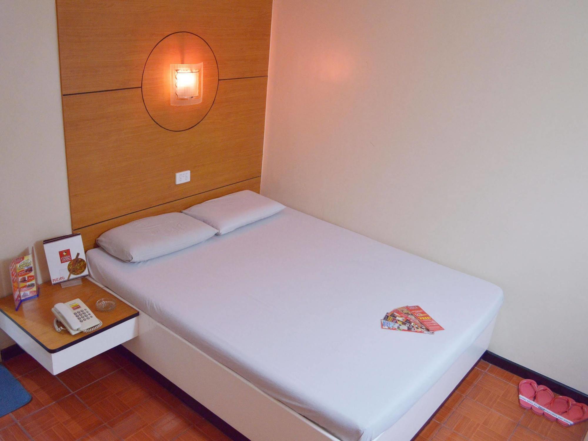 Hotel Sogo Edsa Caloocan Eksteriør bilde