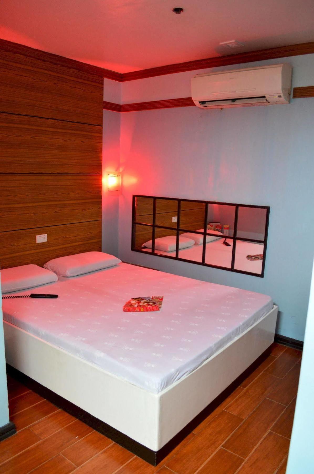 Hotel Sogo Edsa Caloocan Eksteriør bilde